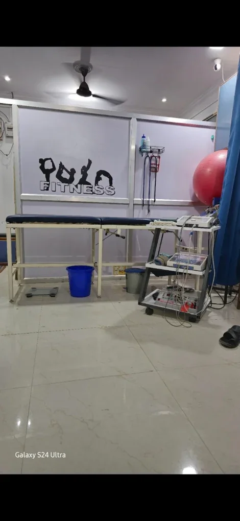 Treatment couch, exercise ball and electrotherapy equipment in the SS Physiotherapy Clinic treatment room